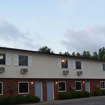 Attican Motel - Attica - Batavia - Warsaw - Darien Lake Buitenkant foto