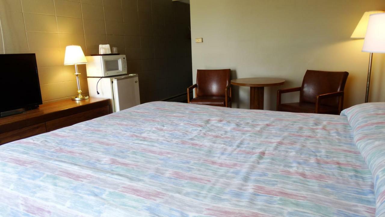 Attican Motel - Attica - Batavia - Warsaw - Darien Lake Buitenkant foto